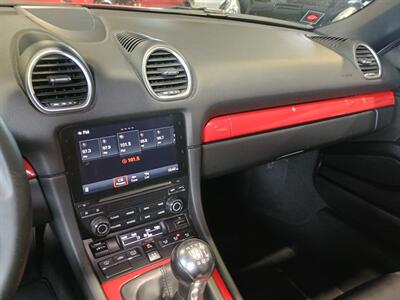 2019 Porsche 718 Boxster  ONE OWNER - Photo 15 - Boca Raton, FL 33431