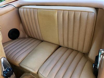 1989 Mercedes-Benz 560-Class 560 SL   - Photo 9 - Boca Raton, FL 33431