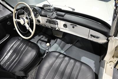 1961 Mercedes-Benz 190SL   - Photo 26 - Boca Raton, FL 33431
