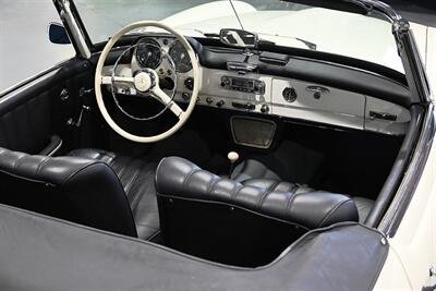 1961 Mercedes-Benz 190SL   - Photo 20 - Boca Raton, FL 33431