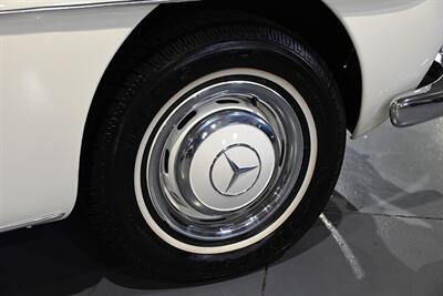 1961 Mercedes-Benz 190SL   - Photo 16 - Boca Raton, FL 33431