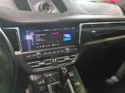 2021 Porsche Macan - Photo 25 - Boca Raton, FL 33431