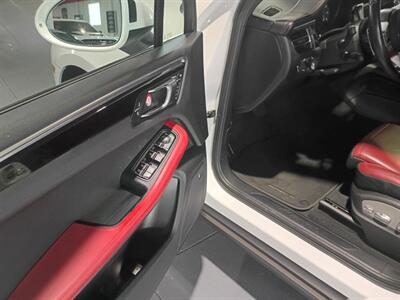 2021 Porsche Macan - Photo 13 - Boca Raton, FL 33431