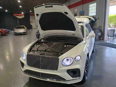2023 Bentley Bentayga V8 Azure - Photo 46 - Boca Raton, FL 33431