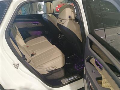 2023 Bentley Bentayga V8 Azure - Photo 36 - Boca Raton, FL 33431