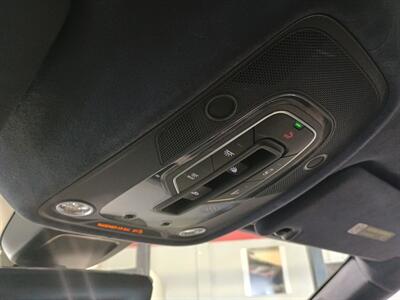 2023 Bentley Bentayga V8 Azure - Photo 28 - Boca Raton, FL 33431