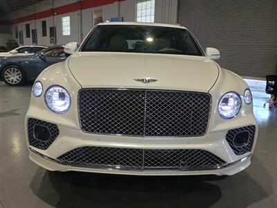 2023 Bentley Bentayga V8 Azure - Photo 8 - Boca Raton, FL 33431