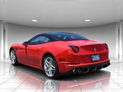 2016 Ferrari California T   - Photo 2 - Boca Raton, FL 33431