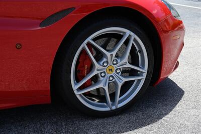 2016 Ferrari California T   - Photo 24 - Boca Raton, FL 33431