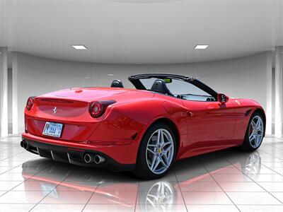 2016 Ferrari California T   - Photo 9 - Boca Raton, FL 33431