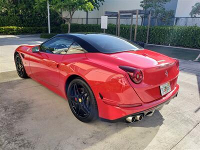 2016 Ferrari California T   - Photo 27 - Boca Raton, FL 33431