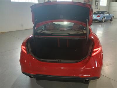 2019 Alfa Romeo Giulia - Photo 41 - Boca Raton, FL 33431