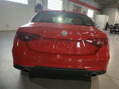 2019 Alfa Romeo Giulia - Photo 4 - Boca Raton, FL 33431