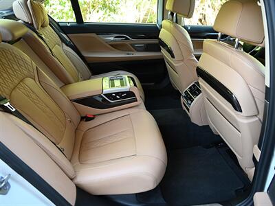 2022 BMW 740i   - Photo 13 - Boca Raton, FL 33431