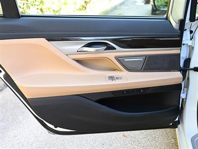 2022 BMW 740i   - Photo 17 - Boca Raton, FL 33431