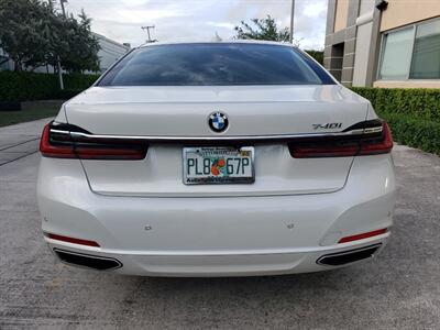 2022 BMW 740i   - Photo 18 - Boca Raton, FL 33431