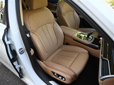 2022 BMW 740i   - Photo 5 - Boca Raton, FL 33431