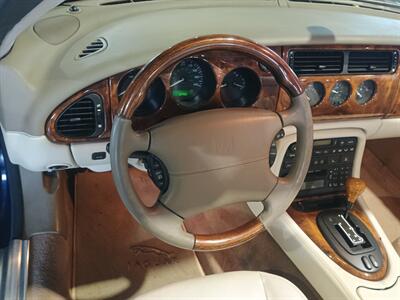 2001 Jaguar XK8   - Photo 16 - Boca Raton, FL 33431