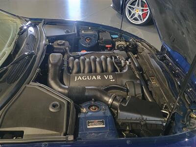 2001 Jaguar XK8   - Photo 40 - Boca Raton, FL 33431