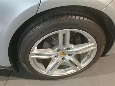 2017 Porsche Panamera 4S SEDAN AWD - Photo 48 - Boca Raton, FL 33431