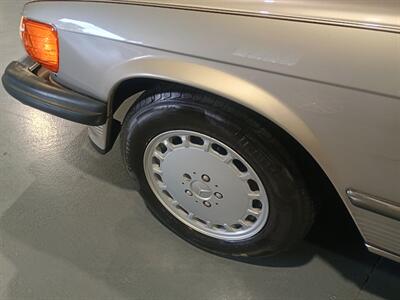 1987 Mercedes-Benz 560 SL  ONE OWNER - Photo 57 - Boca Raton, FL 33431