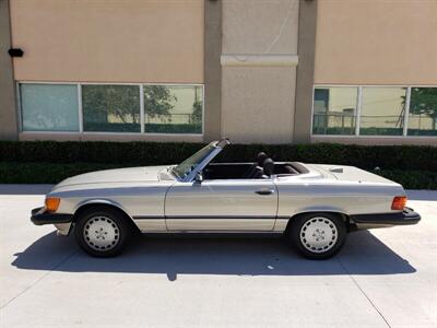 1987 Mercedes-Benz 560 SL   - Photo 1 - Boca Raton, FL 33431