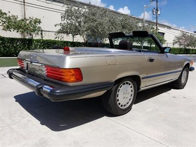 1987 Mercedes-Benz 560 SL   - Photo 3 - Boca Raton, FL 33431