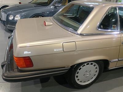 1987 Mercedes-Benz 560 SL  ONE OWNER - Photo 22 - Boca Raton, FL 33431