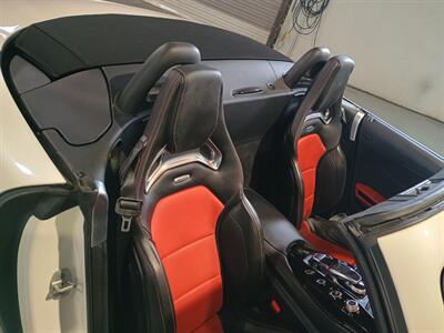 2018 Mercedes-Benz Mercedes-AMG amg gt convertible   - Photo 31 - Boca Raton, FL 33431