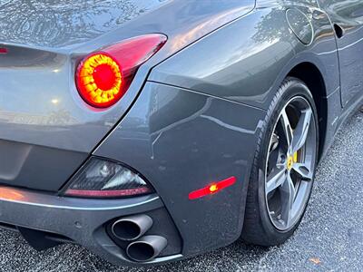 2014 Ferrari California   - Photo 17 - Boca Raton, FL 33431