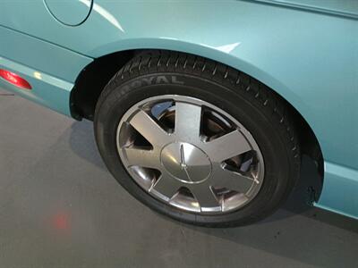 2002 Ford Thunderbird Deluxe   - Photo 43 - Boca Raton, FL 33431