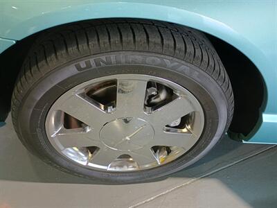 2002 Ford Thunderbird Deluxe   - Photo 45 - Boca Raton, FL 33431