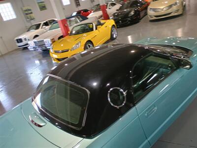 2002 Ford Thunderbird Deluxe   - Photo 12 - Boca Raton, FL 33431