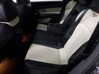 2018 Bentley Bentayga Onyx Edition   - Photo 8 - Boca Raton, FL 33431