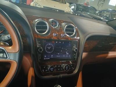 2017 Bentley Bentayga W12 - Photo 16 - Boca Raton, FL 33431