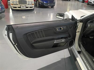 2015 Ford Mustang EcoBoost Premium convertible - Photo 12 - Boca Raton, FL 33431