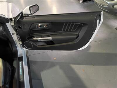 2015 Ford Mustang EcoBoost Premium convertible - Photo 34 - Boca Raton, FL 33431