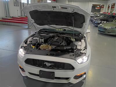 2015 Ford Mustang EcoBoost Premium convertible - Photo 35 - Boca Raton, FL 33431