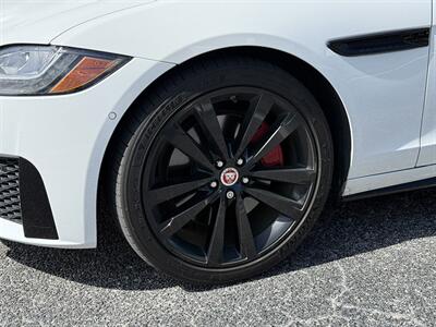 2019 Jaguar XF Sportbrake S   - Photo 11 - Boca Raton, FL 33431