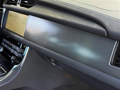 2019 Jaguar XF Sportbrake S   - Photo 25 - Boca Raton, FL 33431