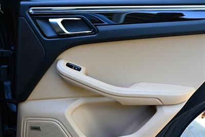 2017 Porsche Macan S   - Photo 25 - Boca Raton, FL 33431