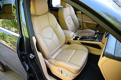 2017 Porsche Macan S   - Photo 19 - Boca Raton, FL 33431