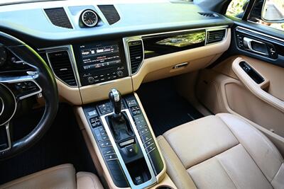 2017 Porsche Macan S   - Photo 35 - Boca Raton, FL 33431