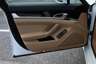 2016 Porsche Panamera   - Photo 36 - Boca Raton, FL 33431
