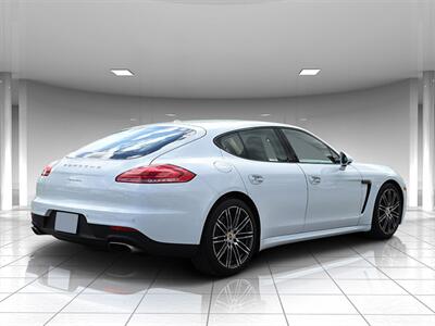 2016 Porsche Panamera   - Photo 5 - Boca Raton, FL 33431