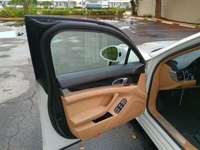 2016 Porsche Panamera   - Photo 7 - Boca Raton, FL 33431