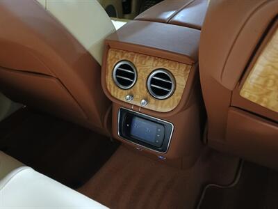 2019 Bentley Bentayga V8   - Photo 32 - Boca Raton, FL 33431