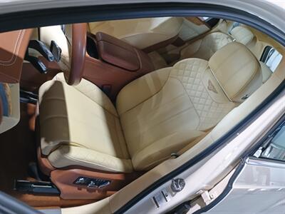 2019 Bentley Bentayga V8   - Photo 15 - Boca Raton, FL 33431