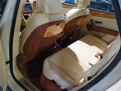 2019 Bentley Bentayga V8   - Photo 29 - Boca Raton, FL 33431