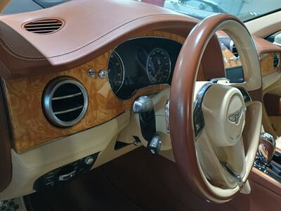 2019 Bentley Bentayga V8   - Photo 18 - Boca Raton, FL 33431